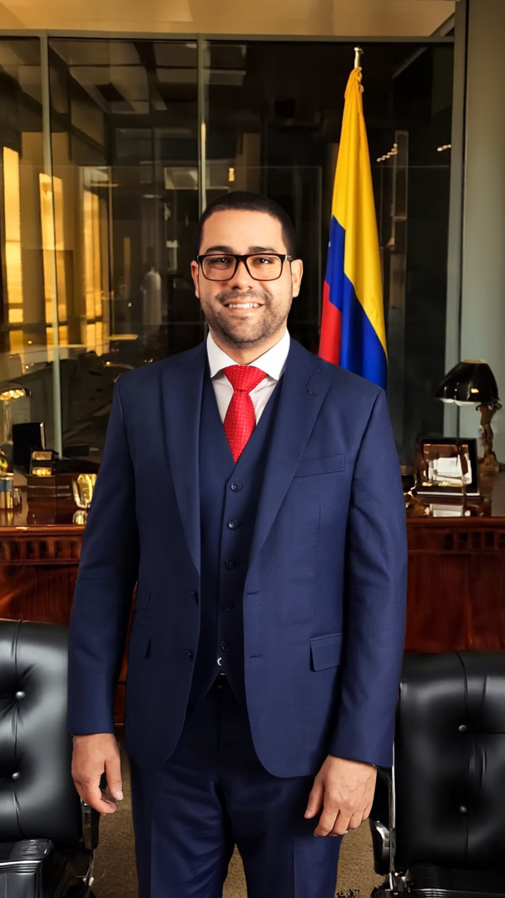 David-Di╠uaz-lawyer
